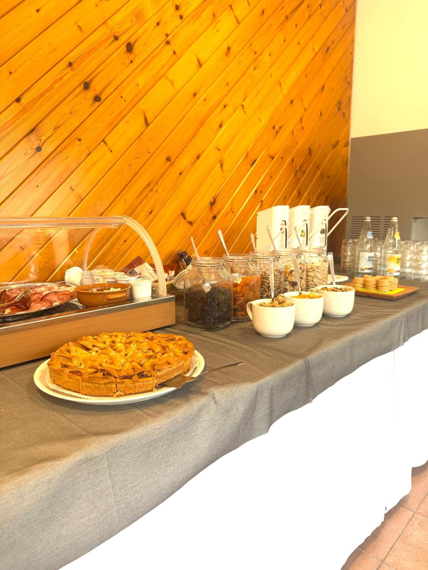 Bike & Bikers Hotel Restaurant Ampezzo Exterior foto